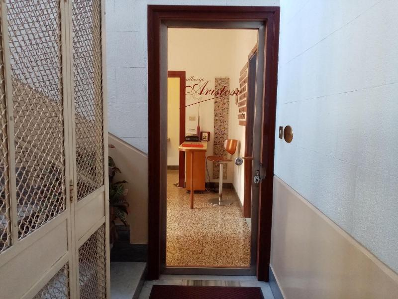 Ariston Petit Hotel Palermo Exterior photo